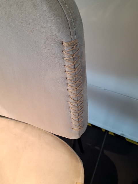 Elegant stol i skind